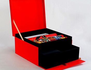 Contenitore di regalo rigido di lusso del cassetto del cartone dello scorrevole nero e rosso con l'inserzione della schiuma