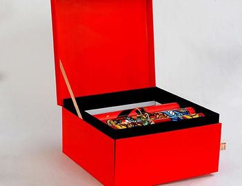 Contenitore di regalo rigido di lusso del cassetto del cartone dello scorrevole nero e rosso con l'inserzione della schiuma